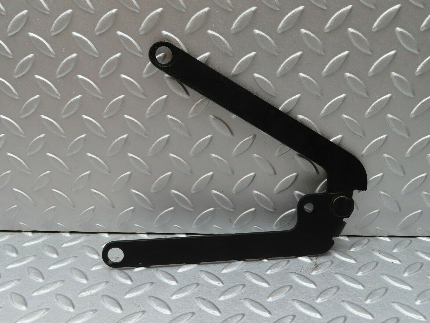 4711 Mercedes-Benz W114 280CE Coupe Right Bonnet Hinge