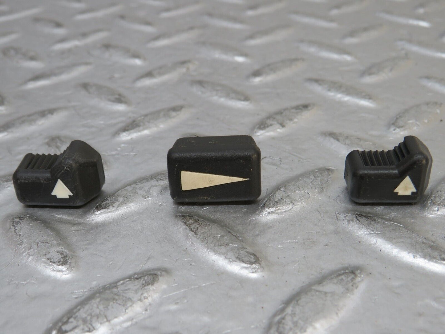 26919 Mercedes-Benz W123 240D Heater Control Knob Set