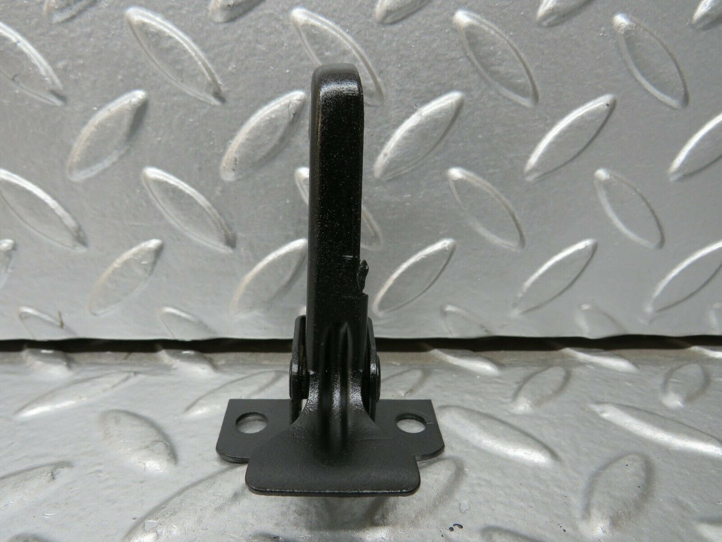 23622 Mercedes-Benz W114 280E Bonnet Safety Latch