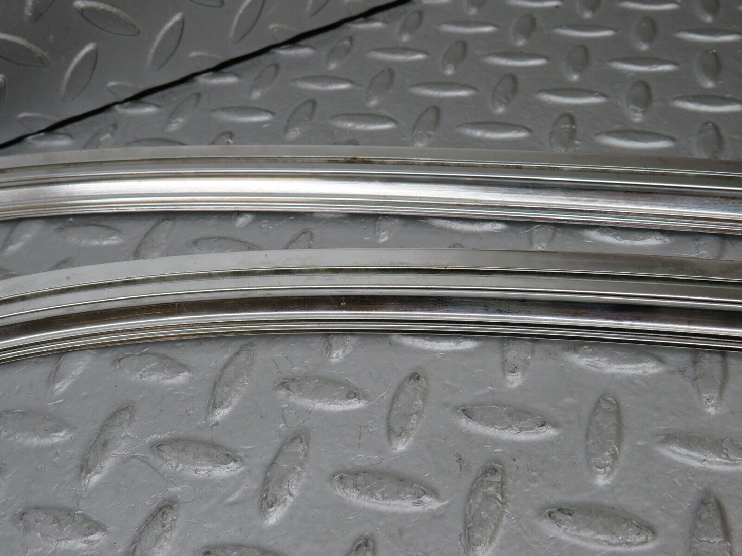 35626 Mercedes-Benz R107 280SL Coupe Soft Top Cover Chrome Trim
