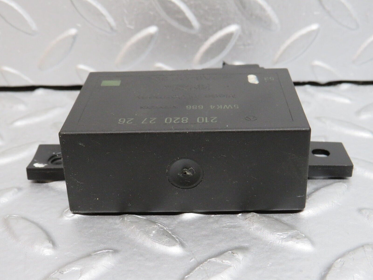 39484 Mercedes-Benz R129 320SL Coupe Central Lock Control Unit 2108202726