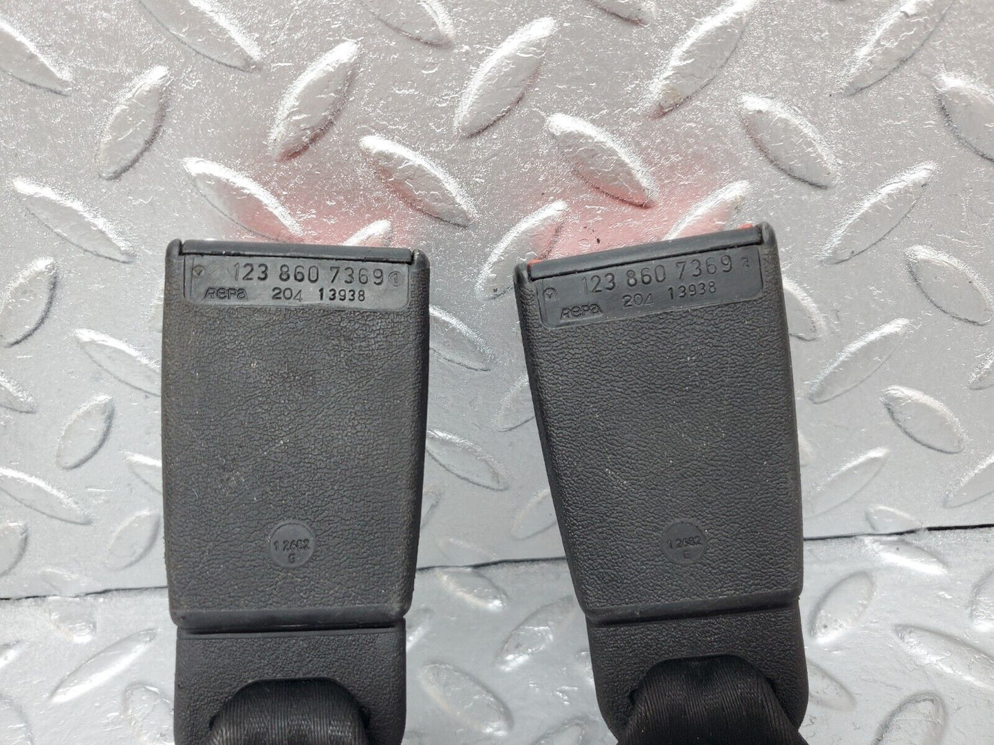 44521 Mercedes-Benz W123 280E Rear Seat Belt Set With Buckles 1268608985 1238603986 1238607369