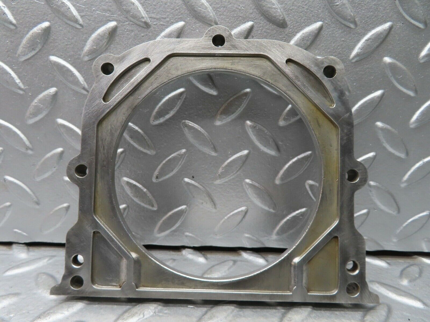 21294 Mercedes-Benz W123 230E Crankshaft Rear Sealing Cover 1020110108