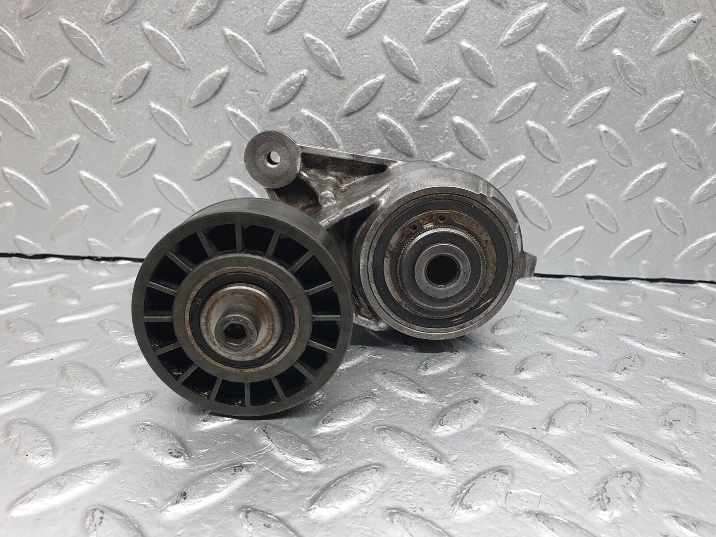 40998 Mercedes-Benz W126 300SE Belt Tensioner 1032021140