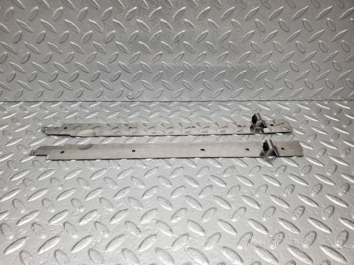 46678 Mercedes-Benz C123 280CE Coupe Sunroof Chrome Trim