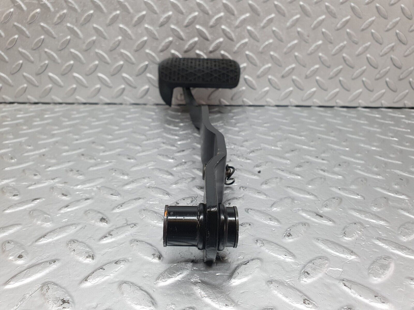 43896 Mercedes-Benz C123 230CE Coupe Brake Pedal With Rubber 1232910082