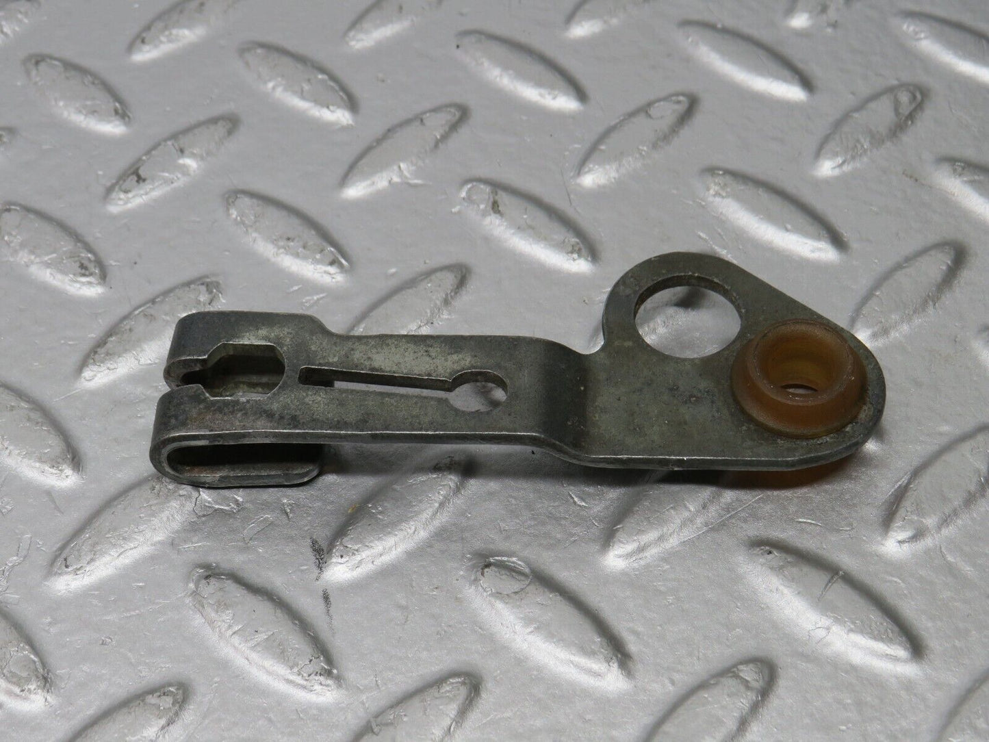 39707 Mercedes-Benz R129 320SL Coupe Automatic Gearbox Linkage Bracket