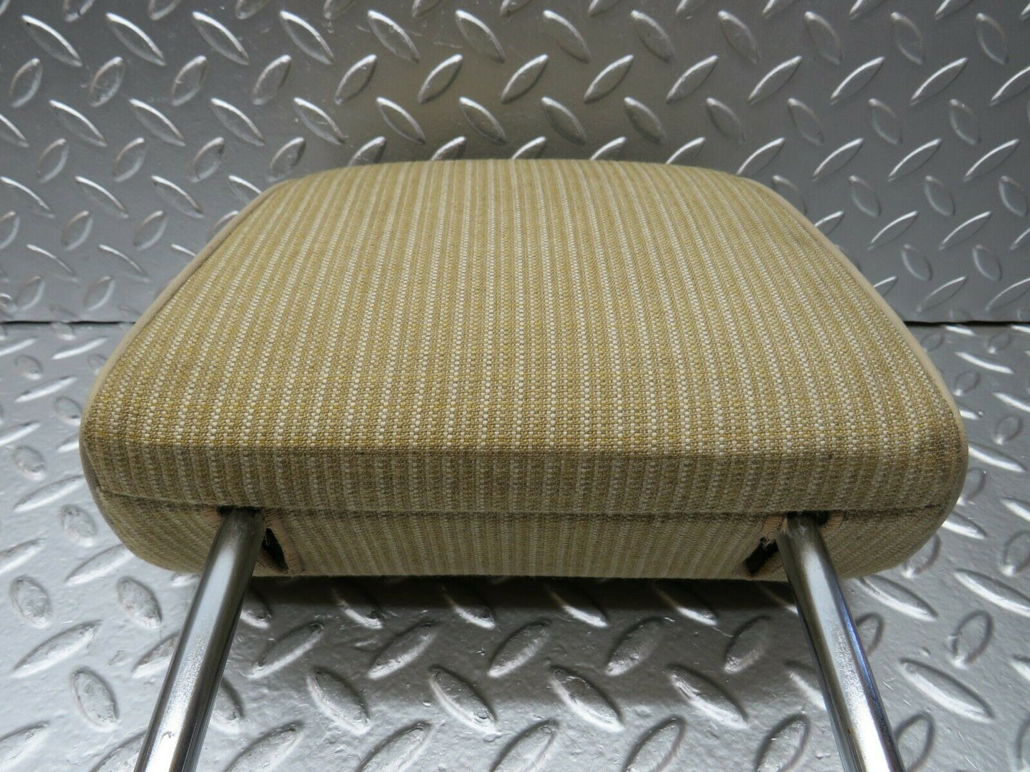 24142 Mercedes-Benz W123 280E Front Seat Headrest