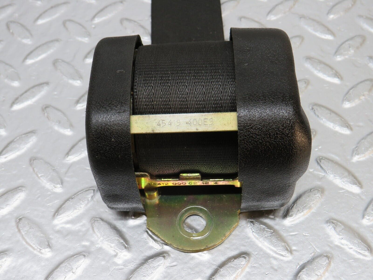 0599 Mercedes-BenzW123 230E Rear Left Seat Belt  1268608985