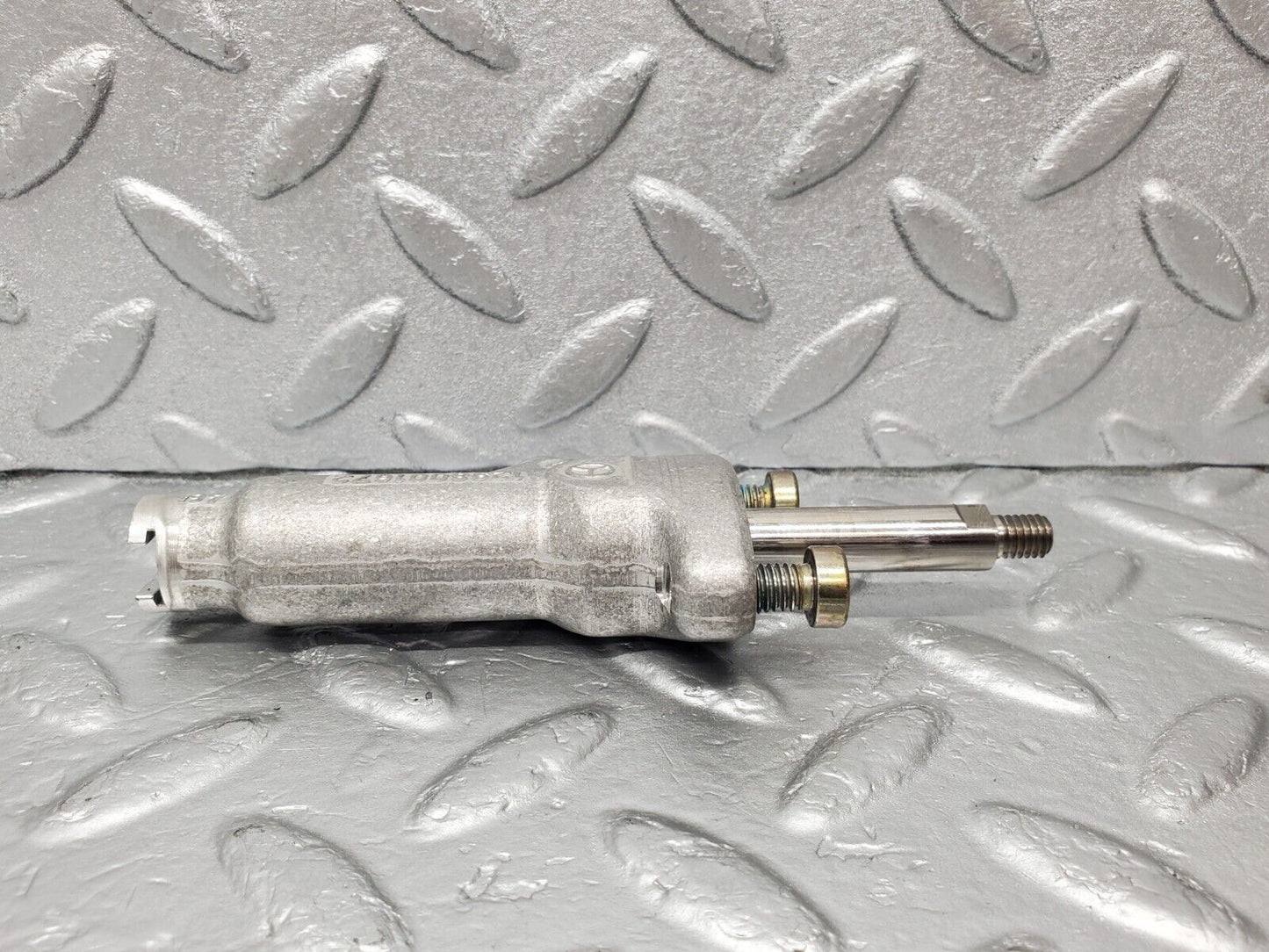 46945 Mercedes-Benz R129 320SL Coupe Soft Top Lock Latch Cylinder 1298001672