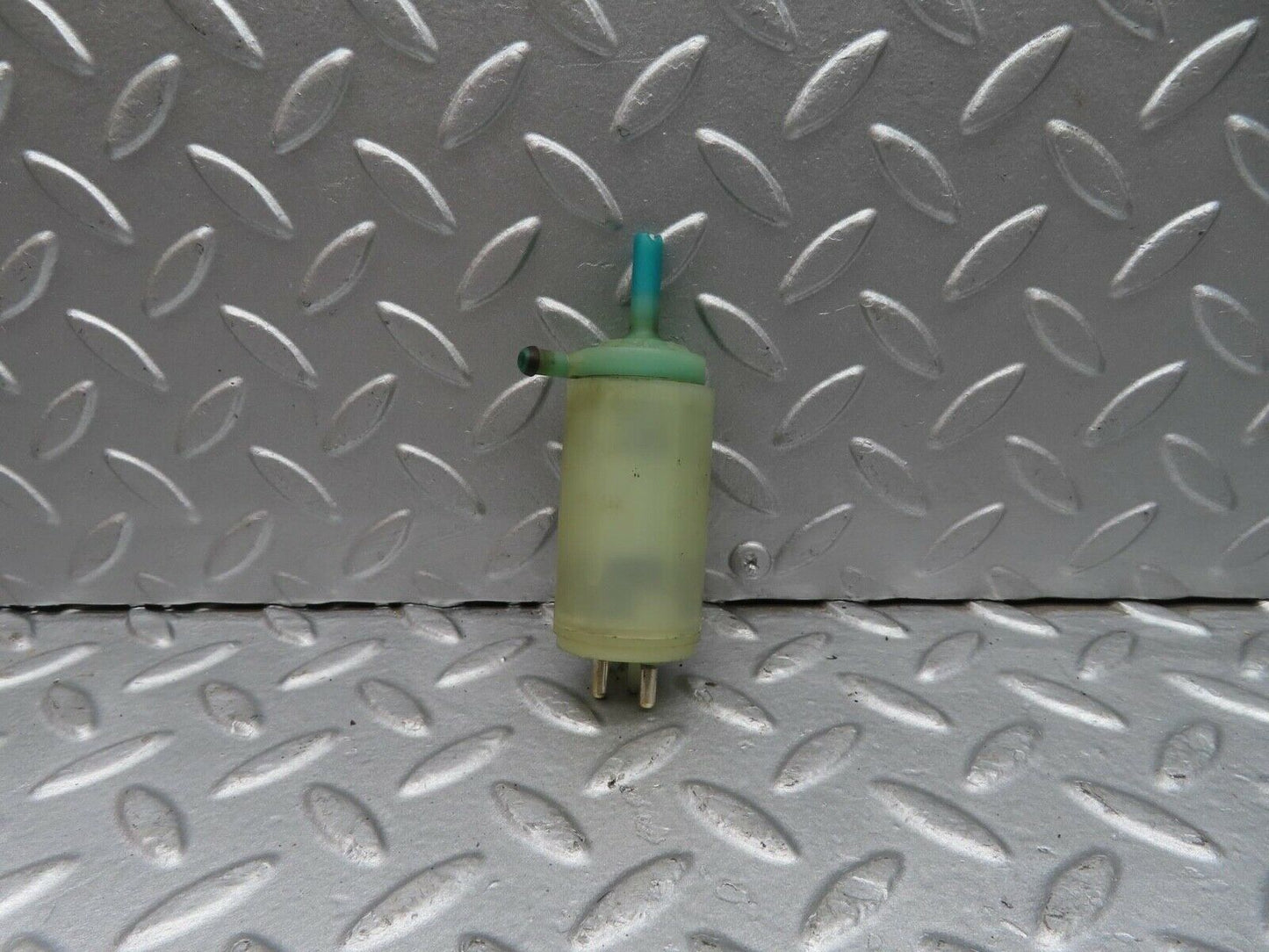 16179 Mercedes-Benz W124 260E Windscreen Washer Pump