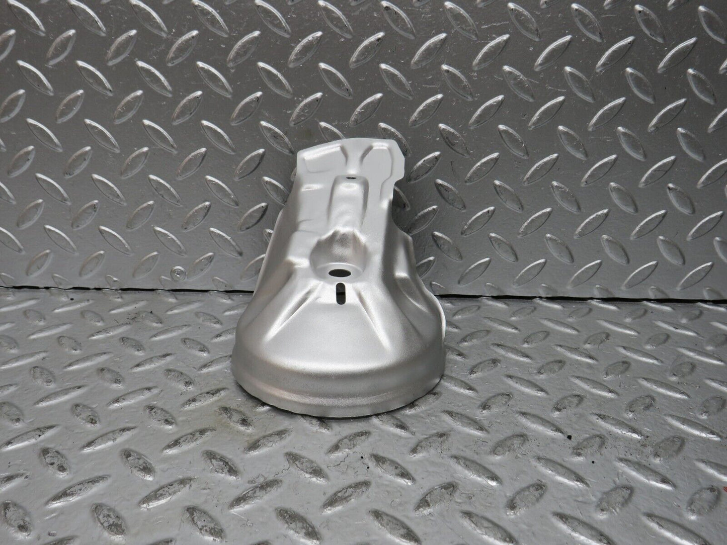 27720 Mercedes-Benz S124 300TE Wagon Engine Mount Bracket Heat Shield Cover