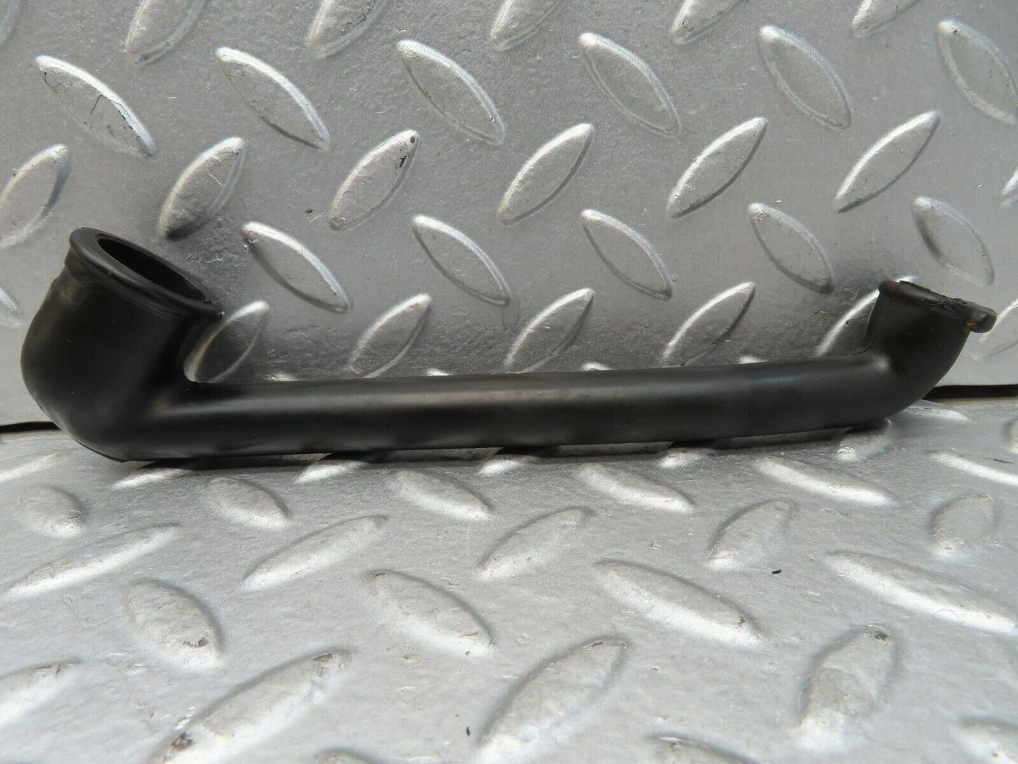 15688 Mercedes-Benz R107 450SL Crankcase Breather Hose 1170940391