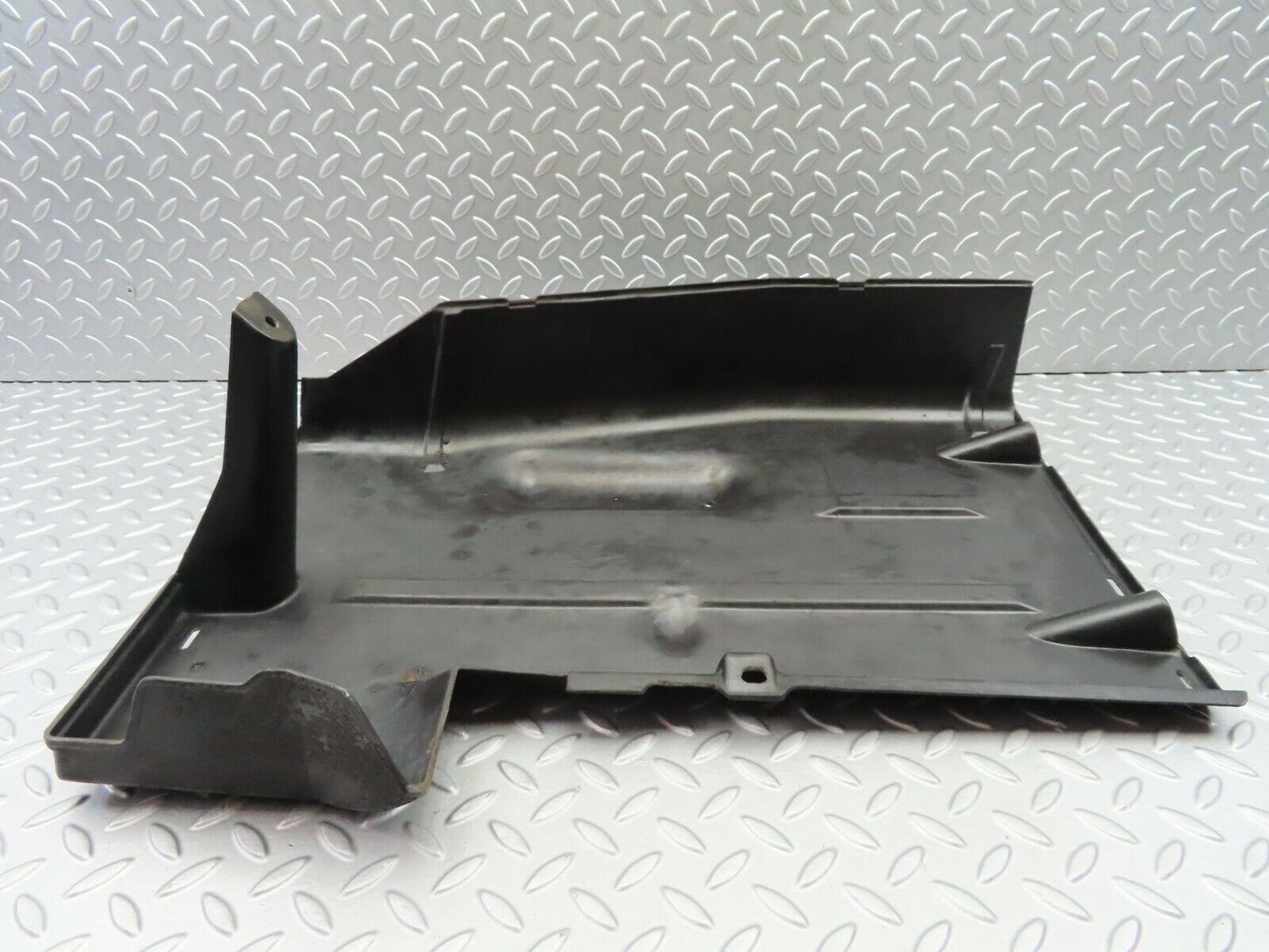 6777 Mercedes-Benz S124 E220 Wagon Fuel Pump Cover 1244780637