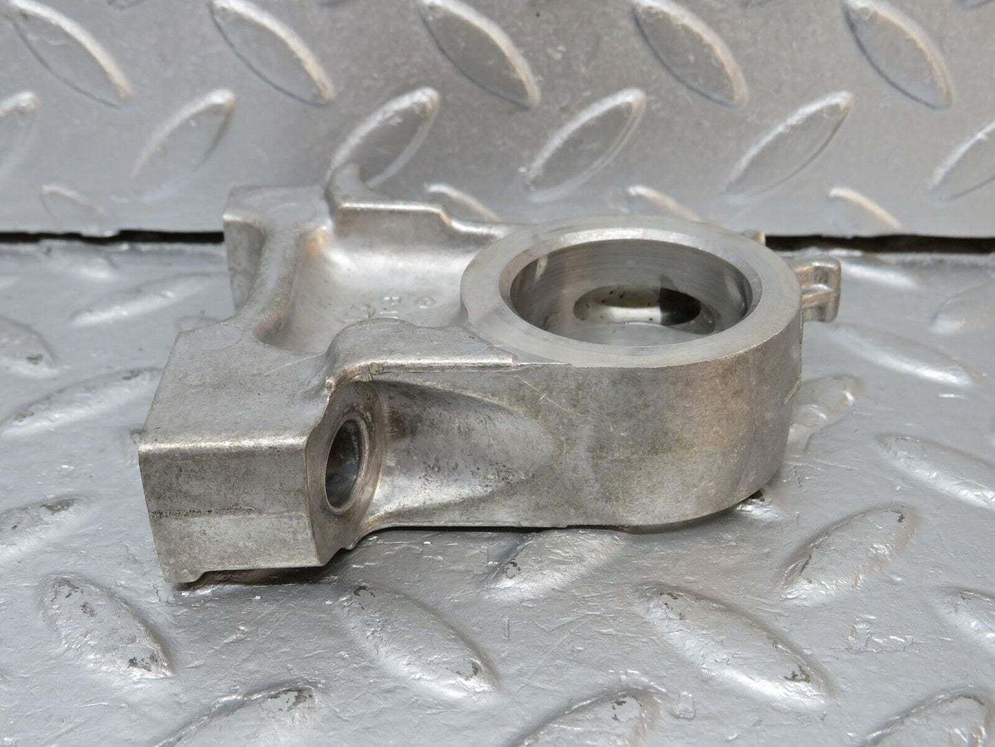 39943 Mercedes-Benz R107 350SL Coupe Camshaft Tower Bearing 1160512710