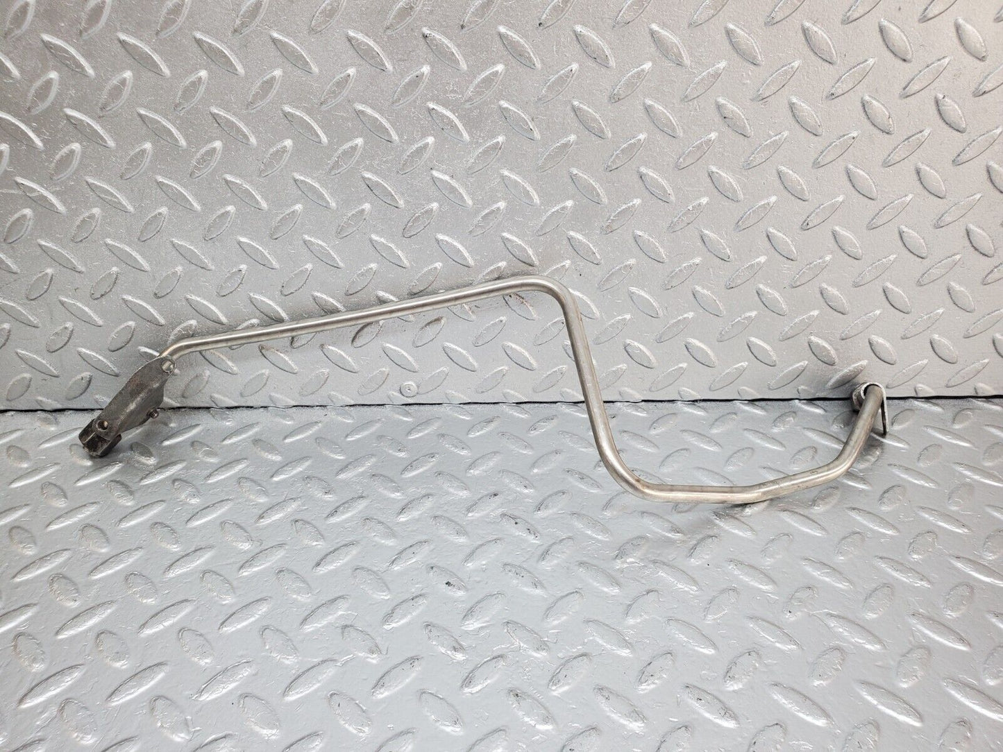 44535 Mercedes-Benz W123 280E EGR Valve Hose Pipe
