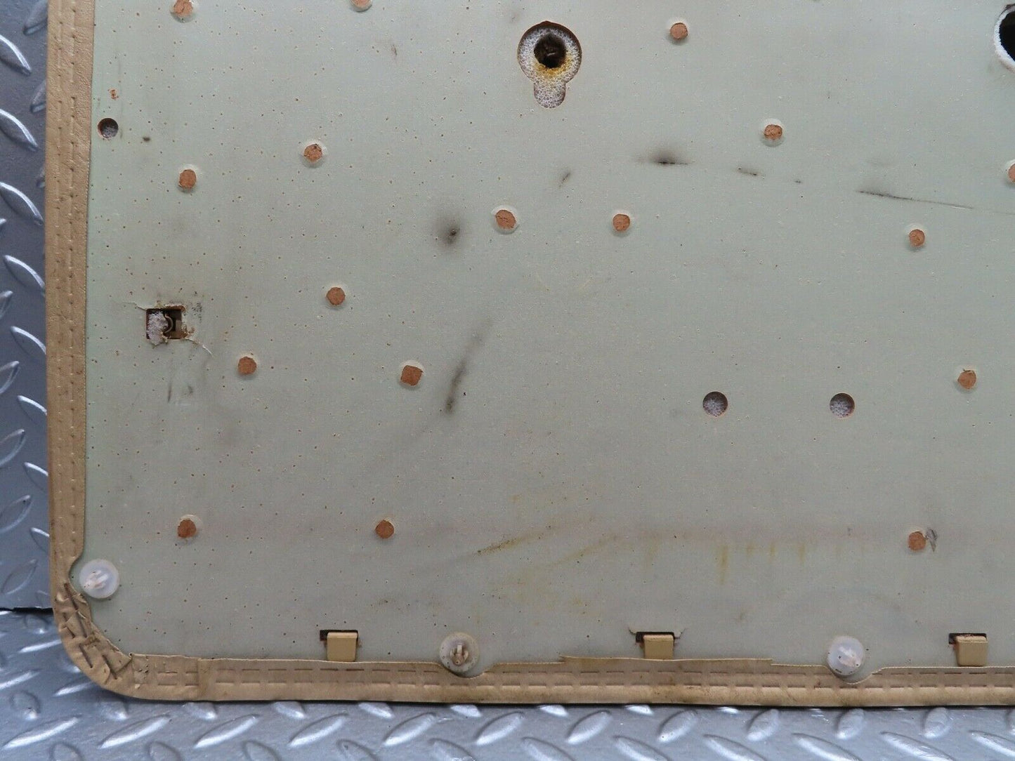 21125 Mercedes-Benz W123 230E Front Left Door Card Beige