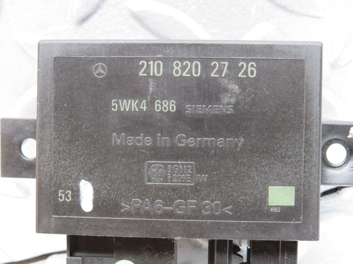 39484 Mercedes-Benz R129 320SL Coupe Central Lock Control Unit 2108202726