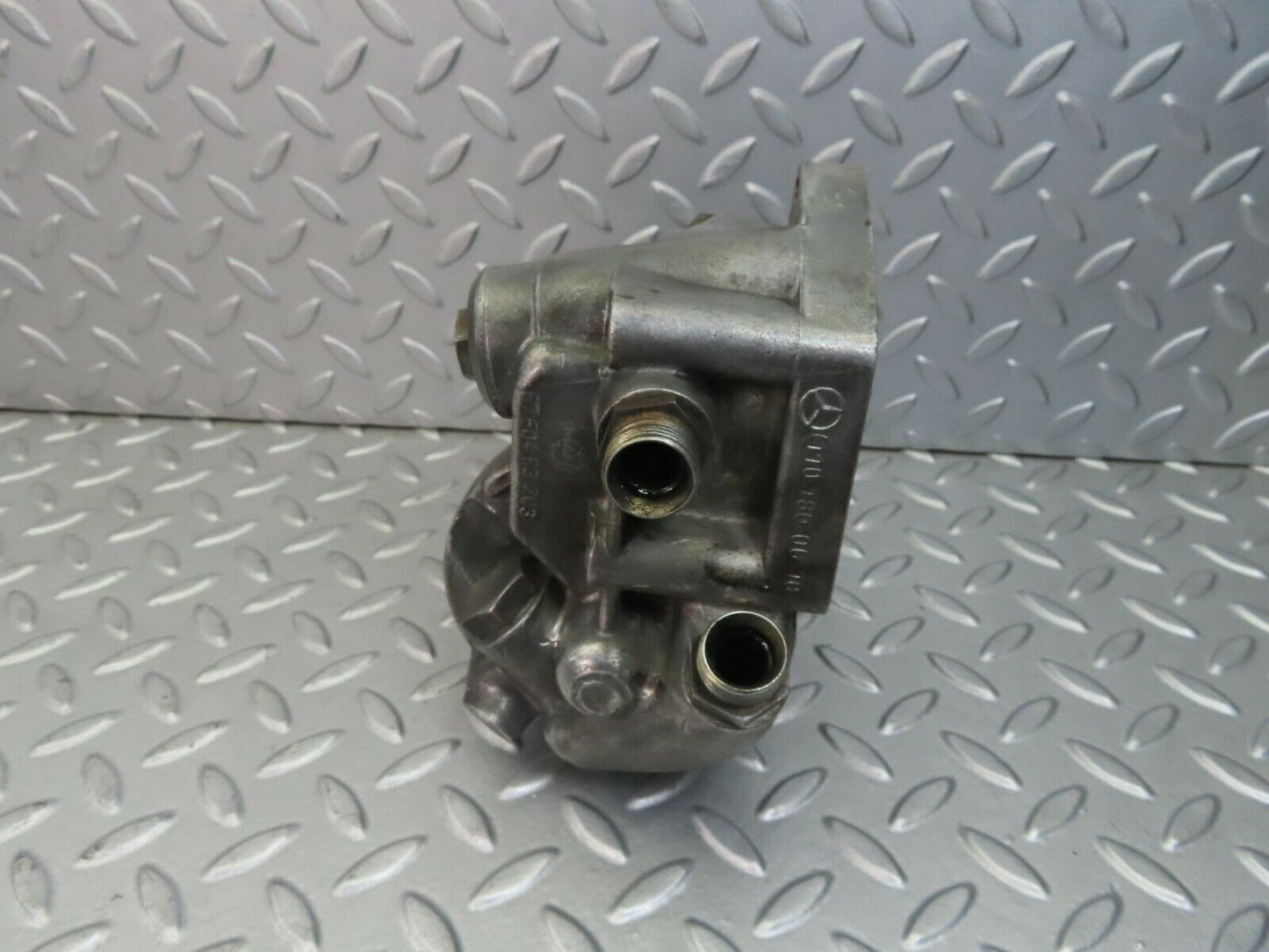 8766 Mercedes-Benz W114 Oil Filter Housing 1101800010