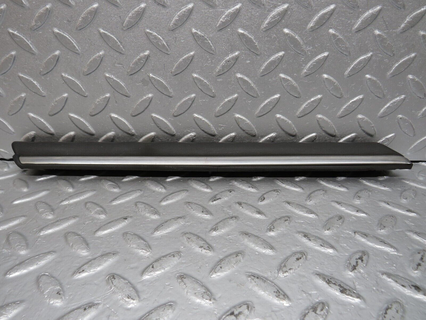 40126 Mercedes-Benz R107 350SL Coupe Front Left Wing Lower Trim