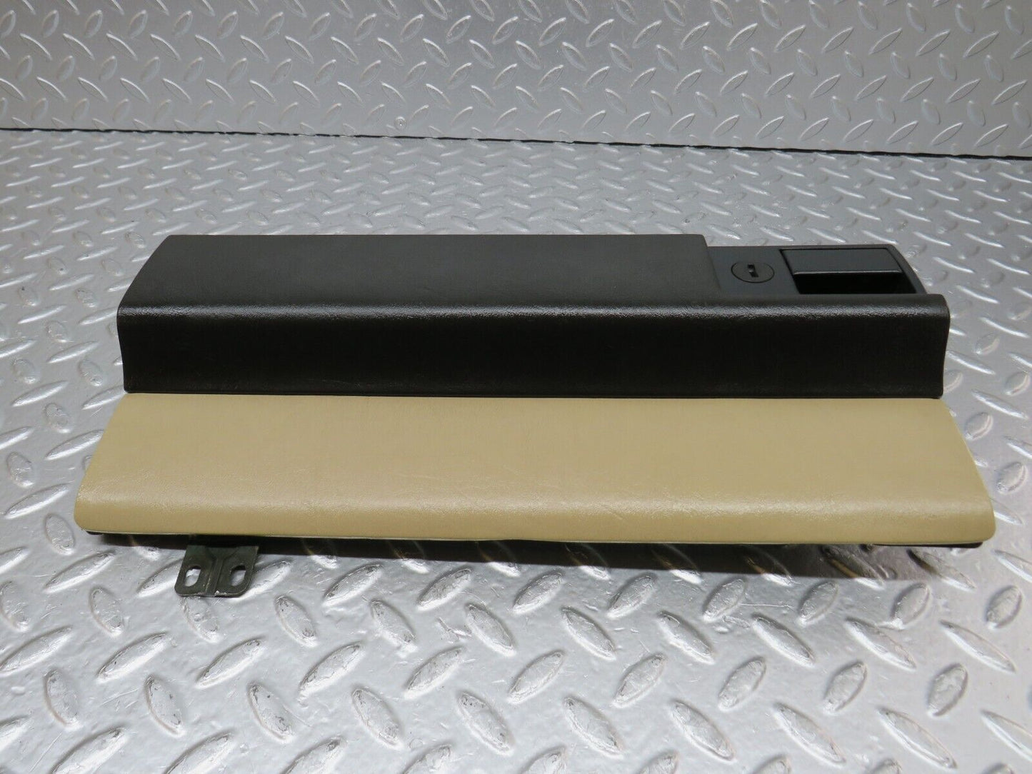 34041 Mercedes-Benz W124 260E Glove Box Door