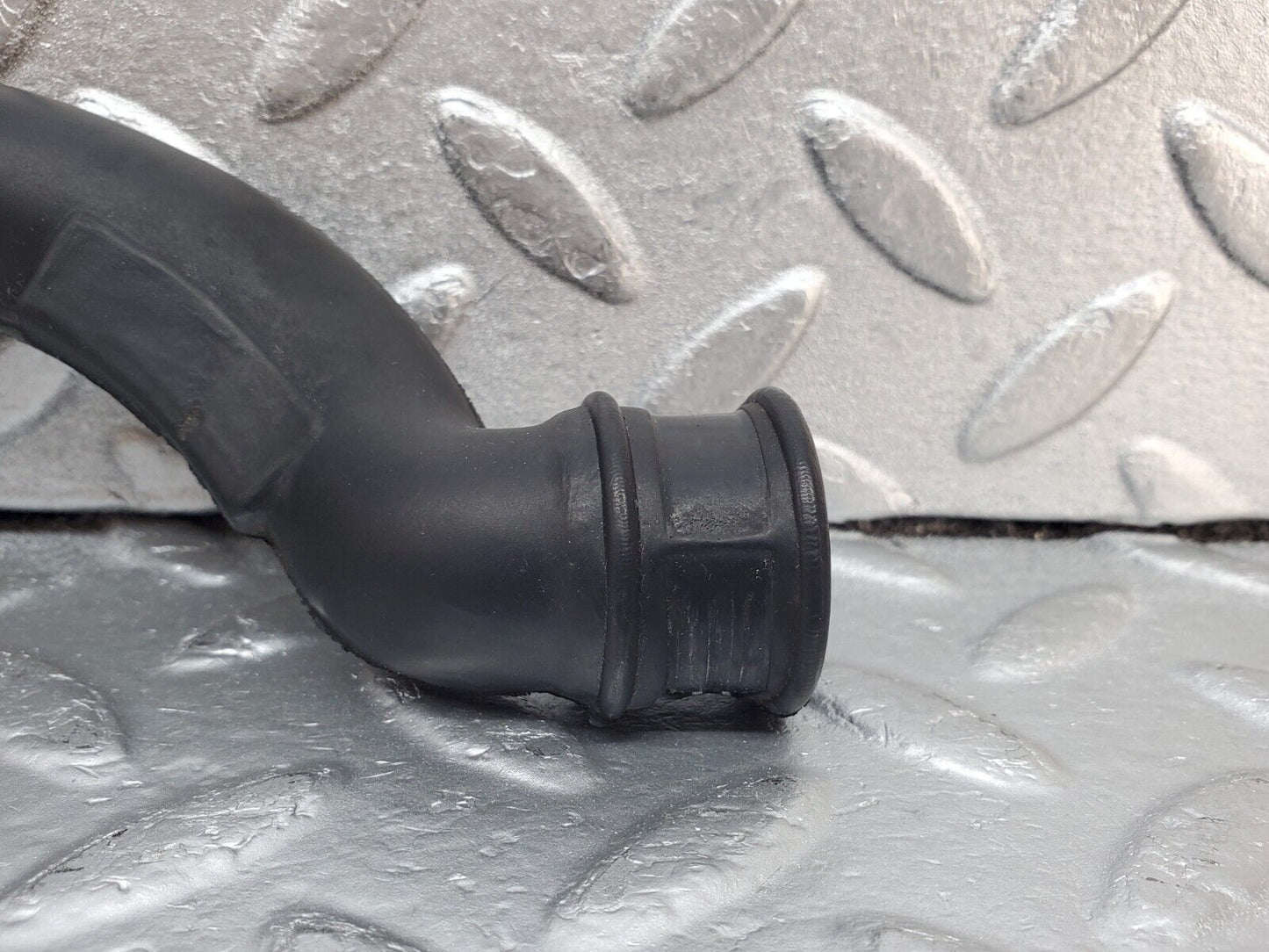 45394 Mercedes-Benz 280E M110.983 Air Intake Pipe 1100945282