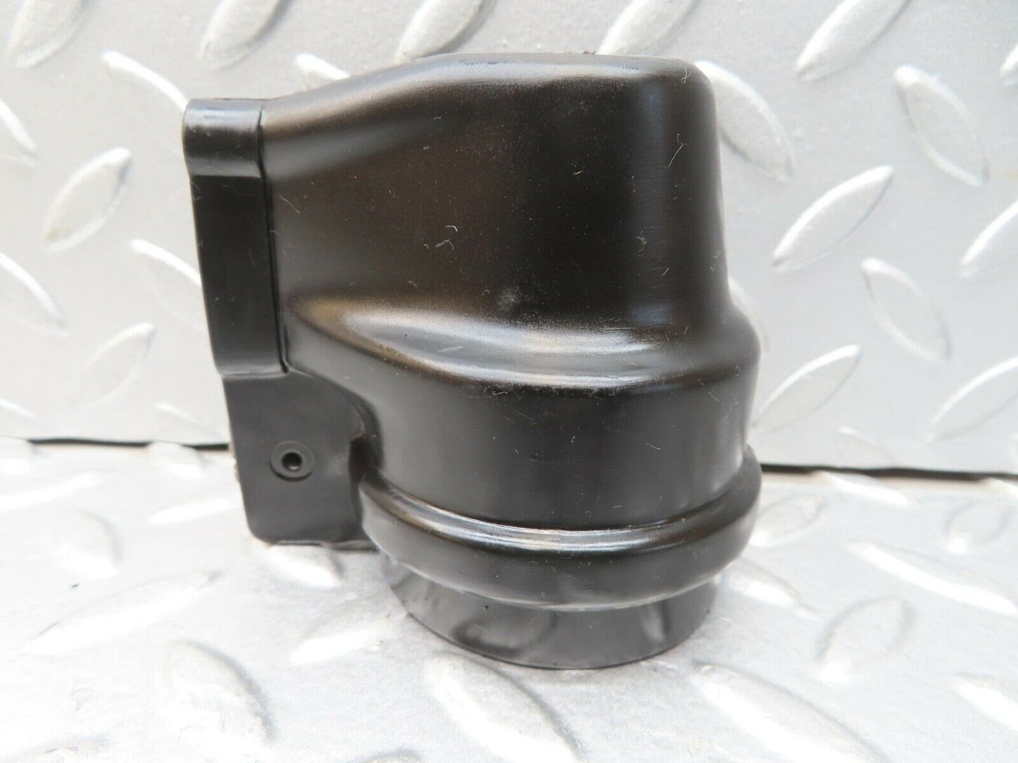 13498 Mercedes-Benz W123 200 Ignition Coil Protective Cap 0001581785