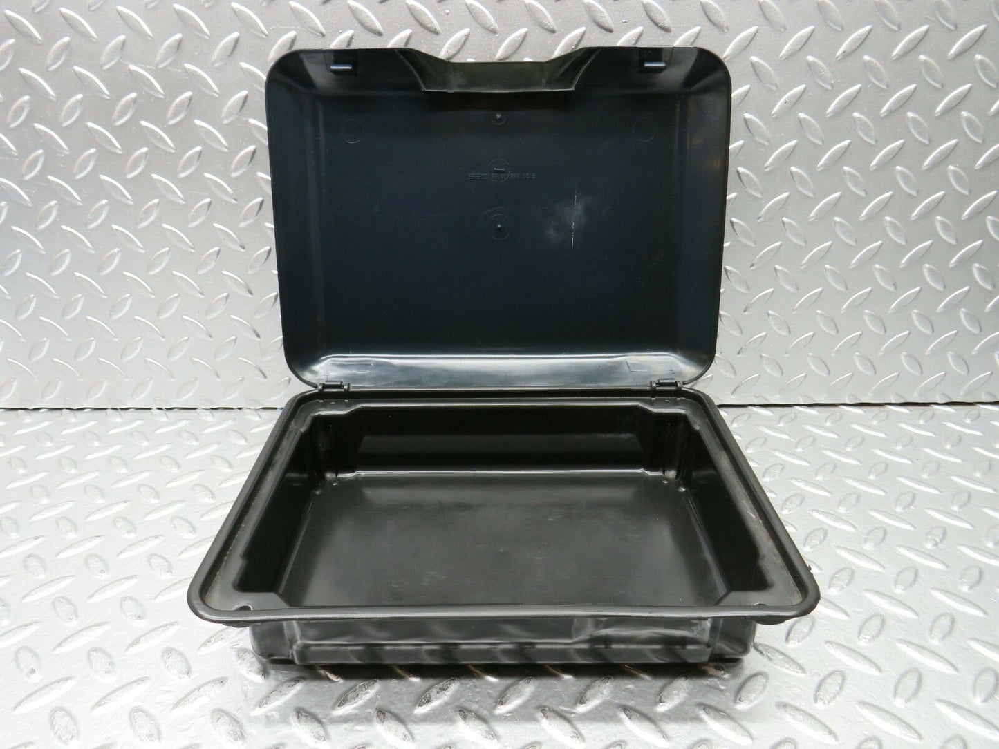 22962 Mercedes-Benz C123 230CE Coupe First Aid Box 1238650353
