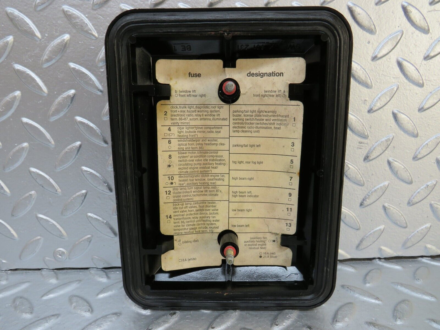 26895 Mercedes-Benz W123 240D Fuse Box Cover Lid 1235400082