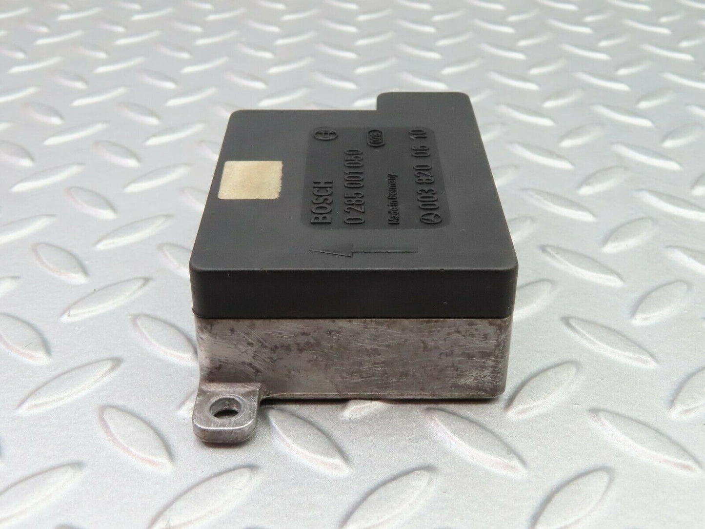 6123 Mercedes-Benz W126 380SE Crash Sensor Bosch 0038200610