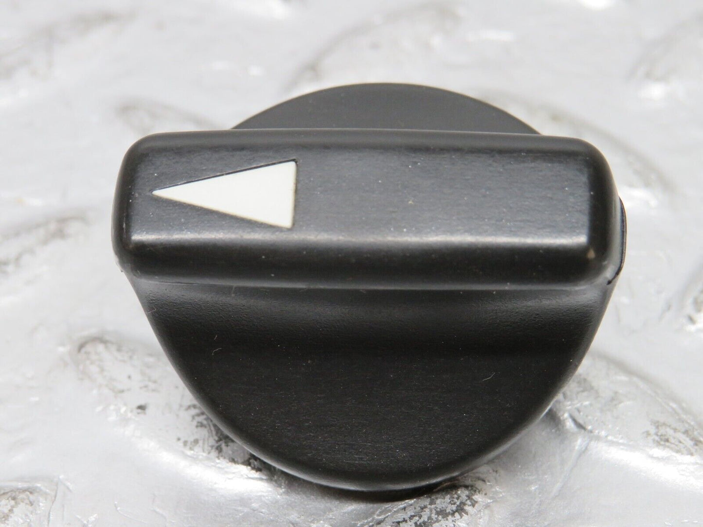 32721 Mercedes-Benz S124 300TE Wagon Heater Control Knob