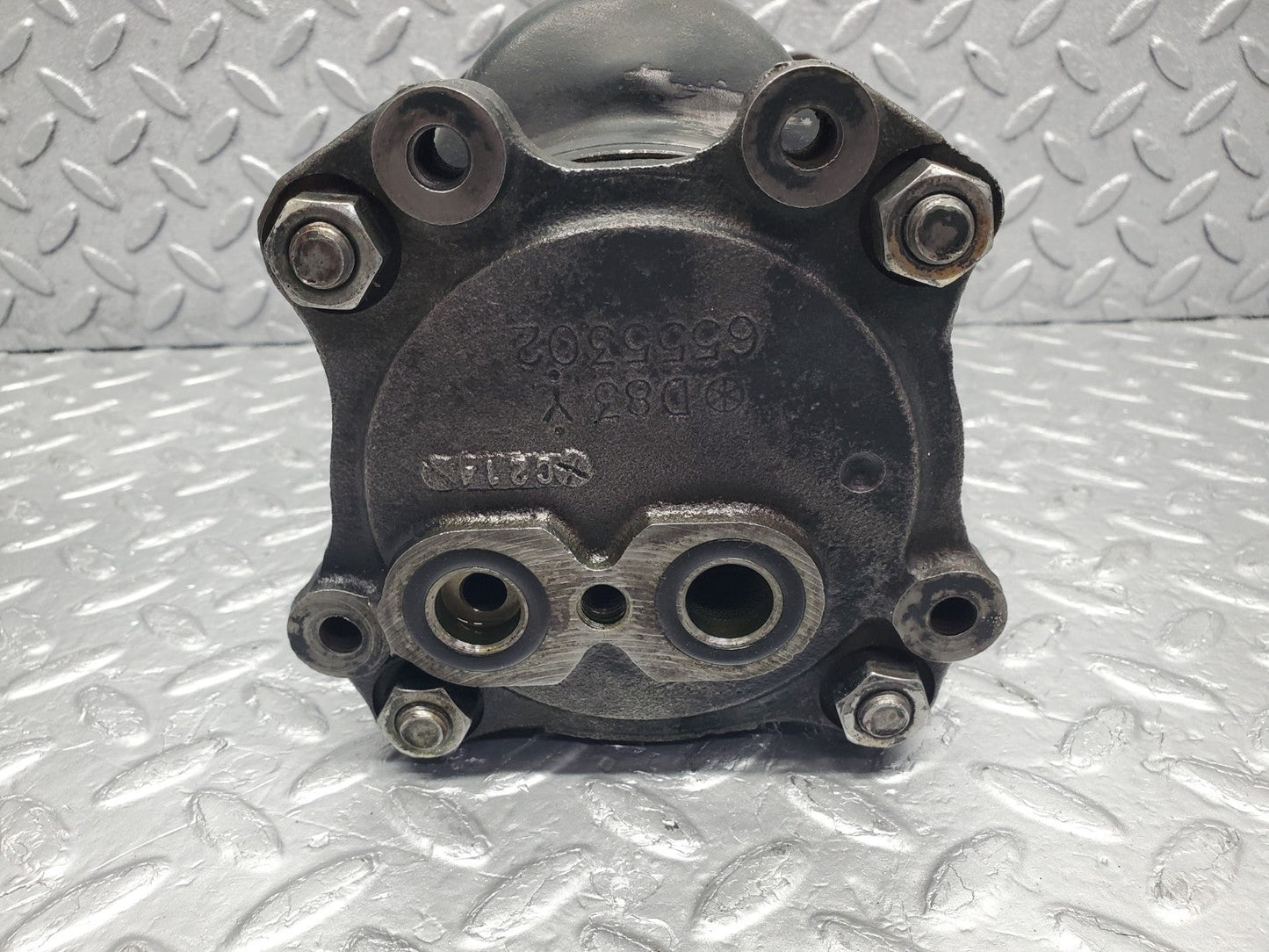 W126 Coupe air conditioning compressor used OEM