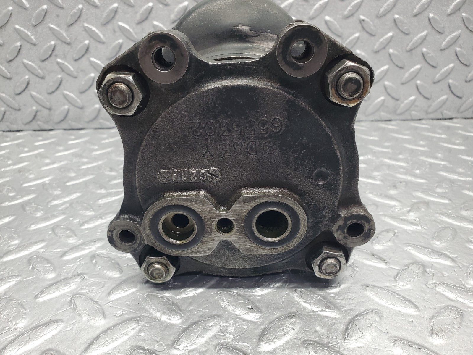 W126 Coupe air conditioning compressor used OEM