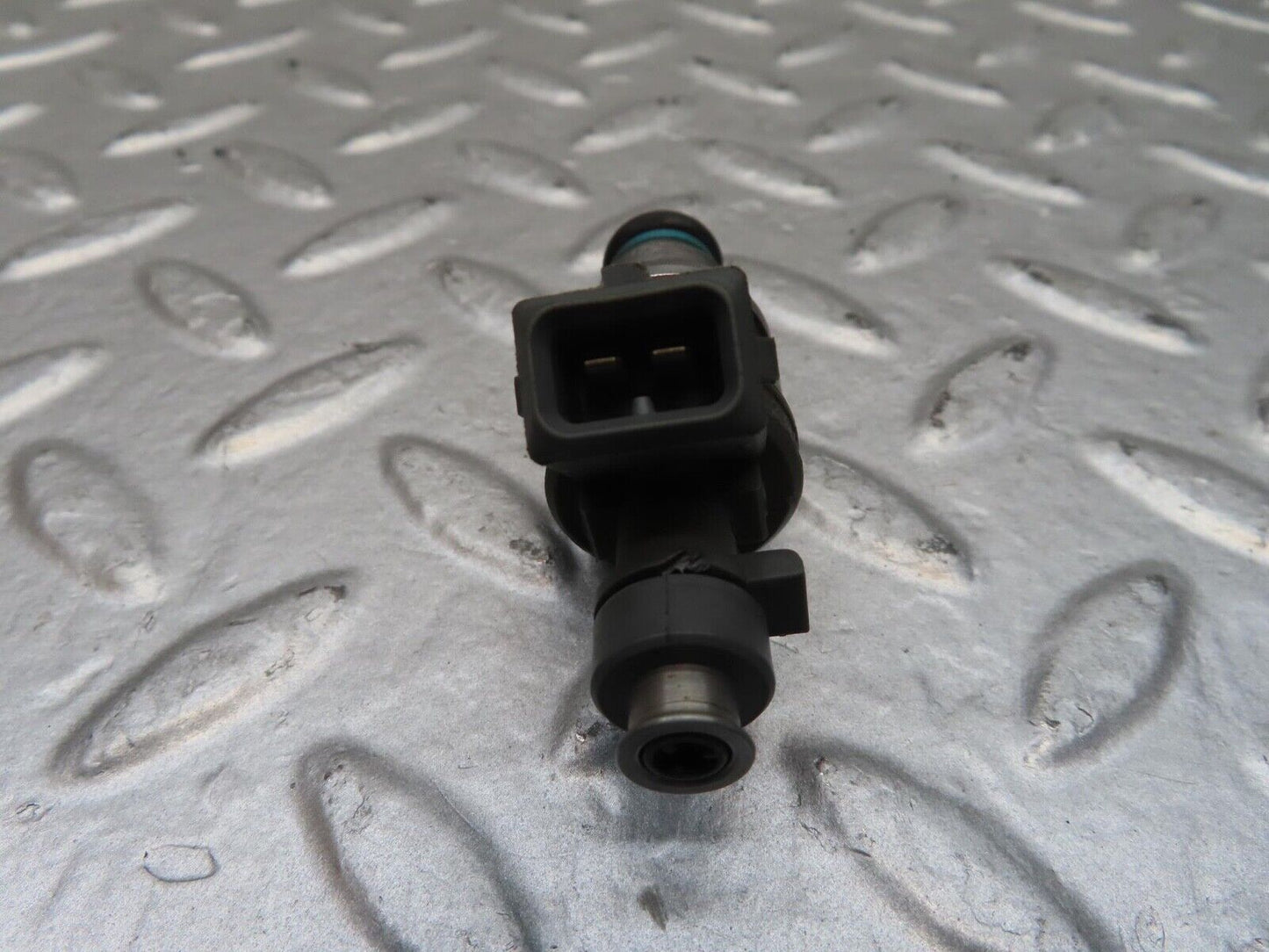 15068 Mercedes-Benz W140 S320 Fuel Injector Bosch 0280155209