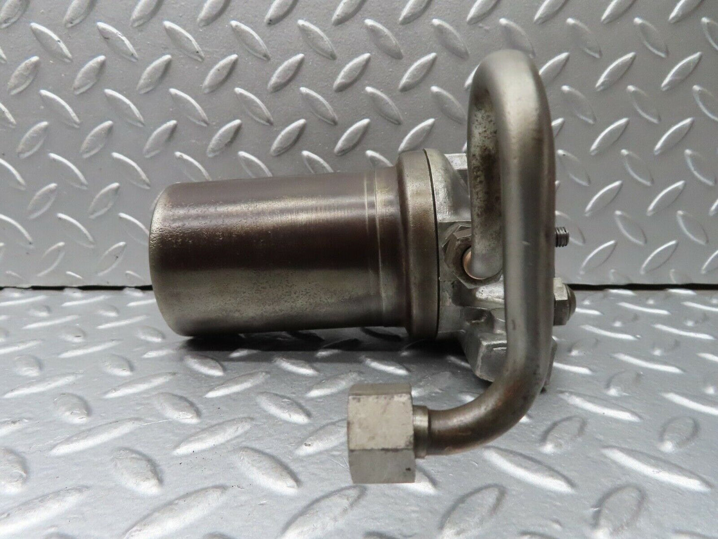 18559 Mercedes-Benz W136 170V Oil Filter Housing 1811840008