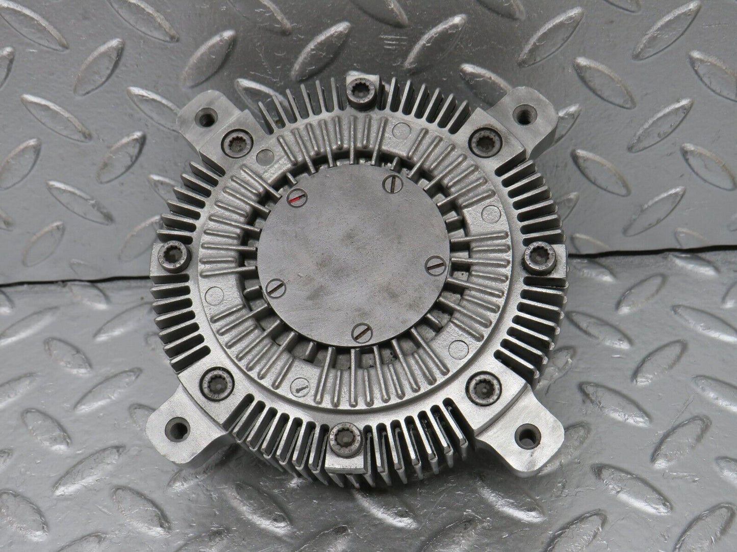 33150 Mercedes-Benz C107 R107 350 V8 Engine Cooling Fan Clutch