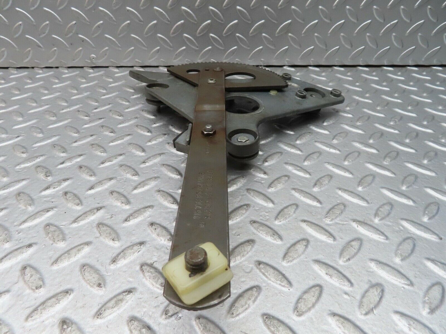 18781 Mercedes-Benz W116 Rear Right Power Window Regulator 1167300446