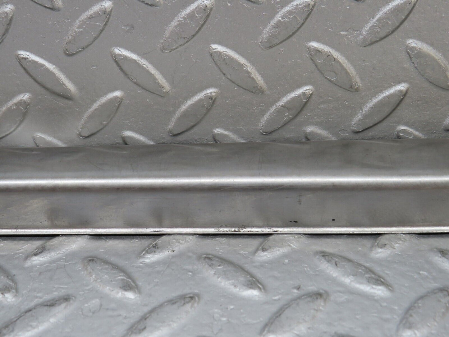35765 Mercedes-Benz W108 Rear Left Door Sill Chrome