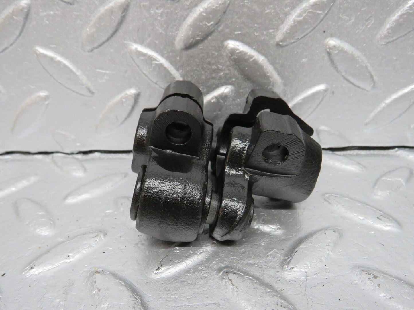 40072 Mercedes-Benz R107 350SL Steering Column Lower Shaft Connector