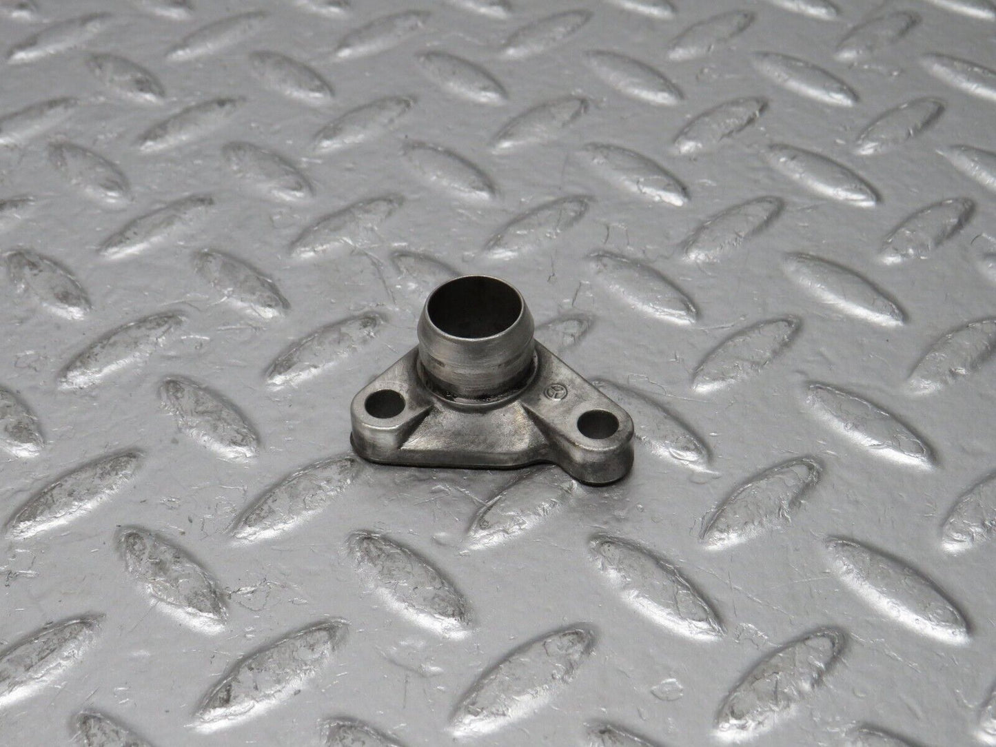31810 Mercedes-Benz W201 190LE 1.8L Air Intake Manifold Pipe Connector