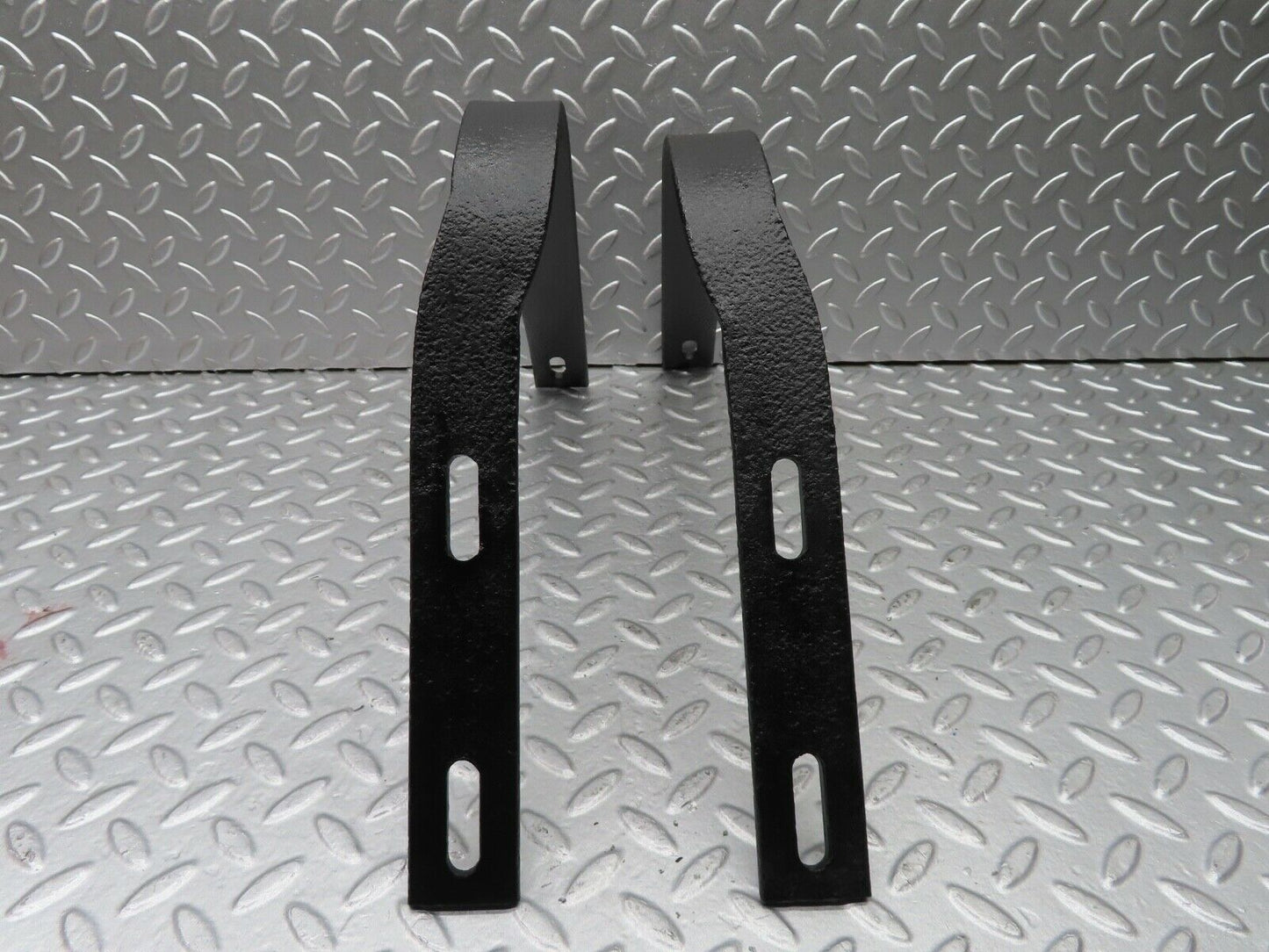 19792 Mercedes-Benz W121 190b Ponton Front Bumper Bracket Holder