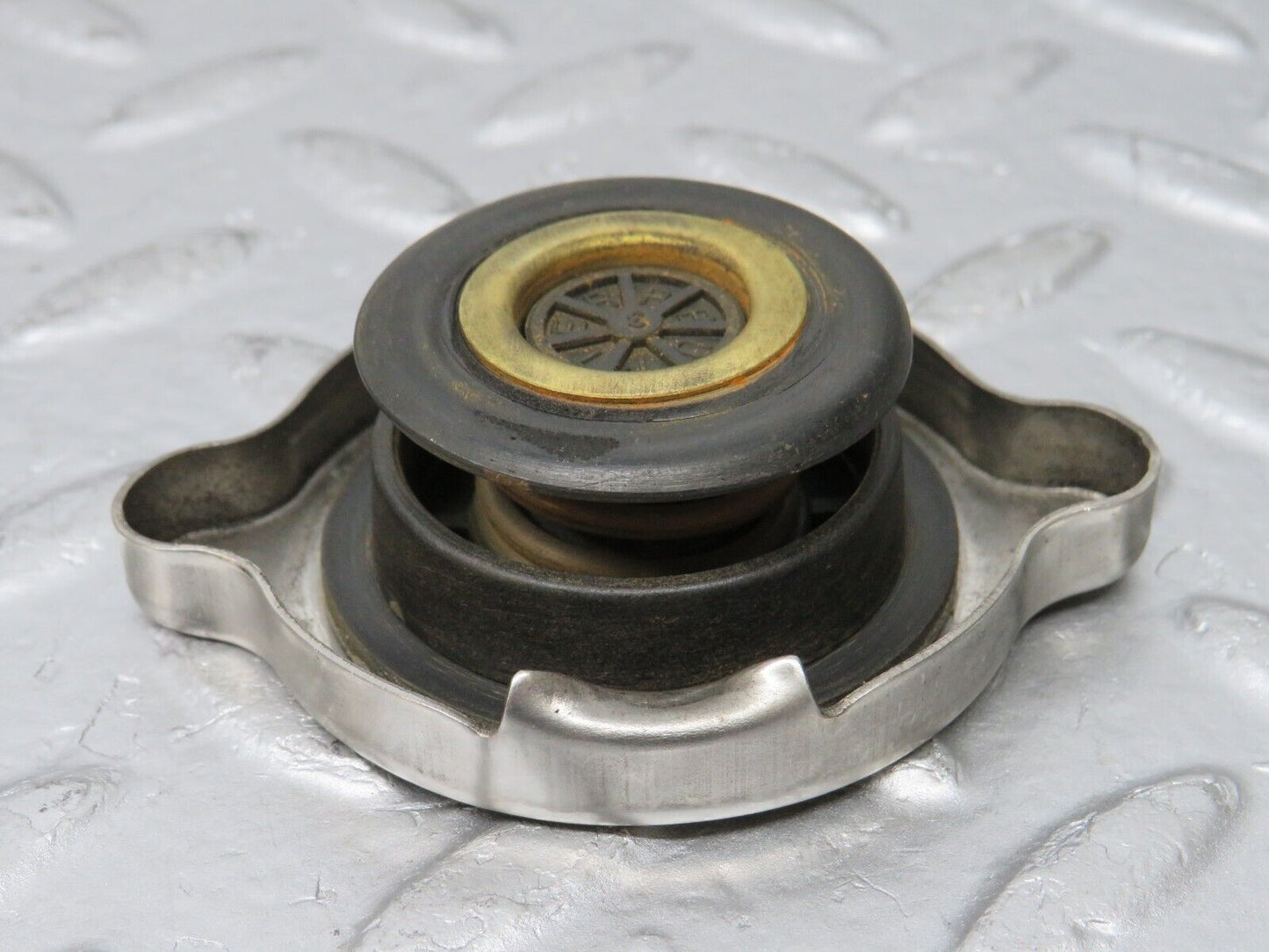 33440 Mercedes-Benz W202 C180 Radiator Cap 1245000406