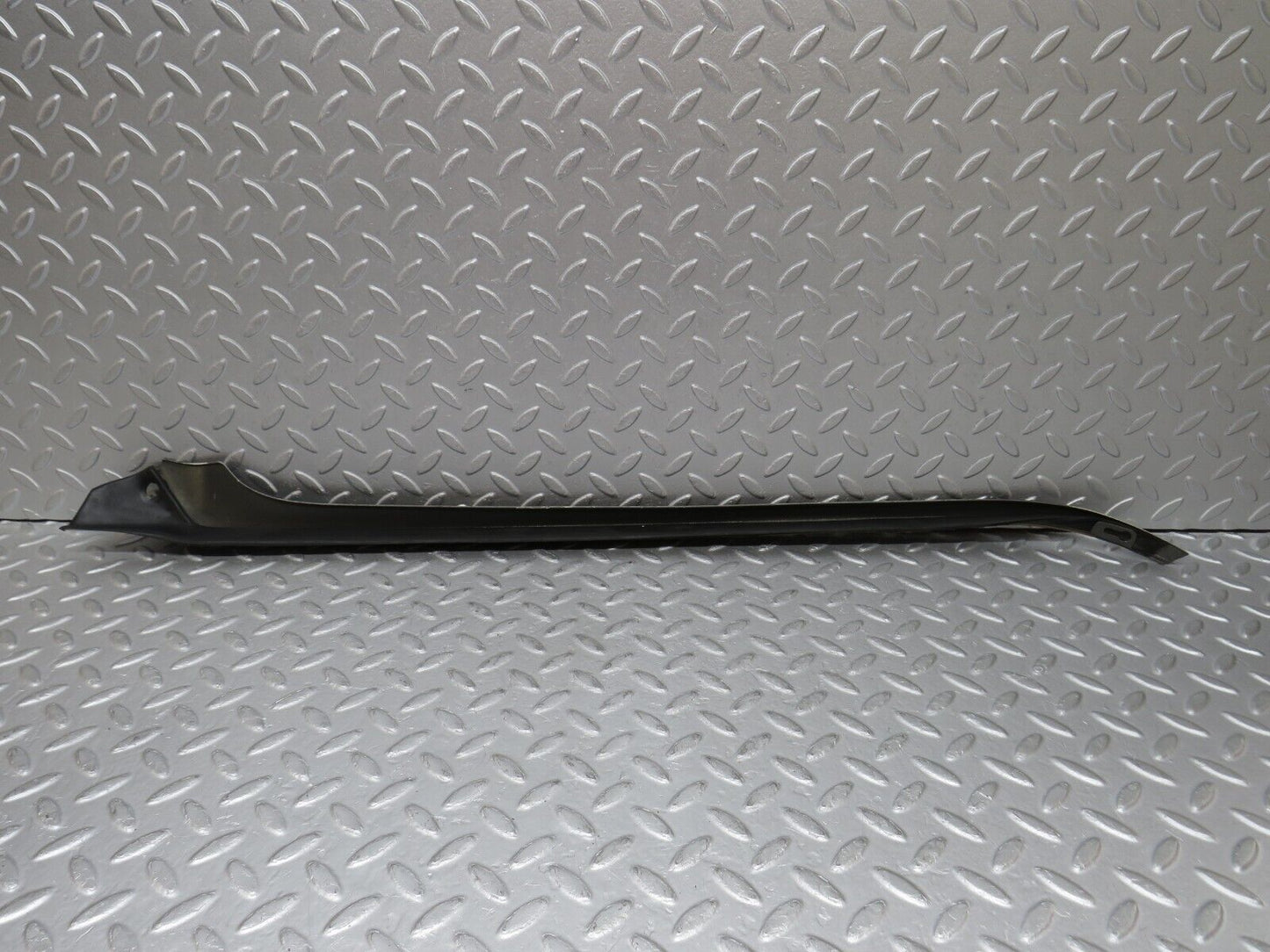 36057 Mercedes-Benz W126 420SE A Pillar Exterior Trim Right Side 1266981698