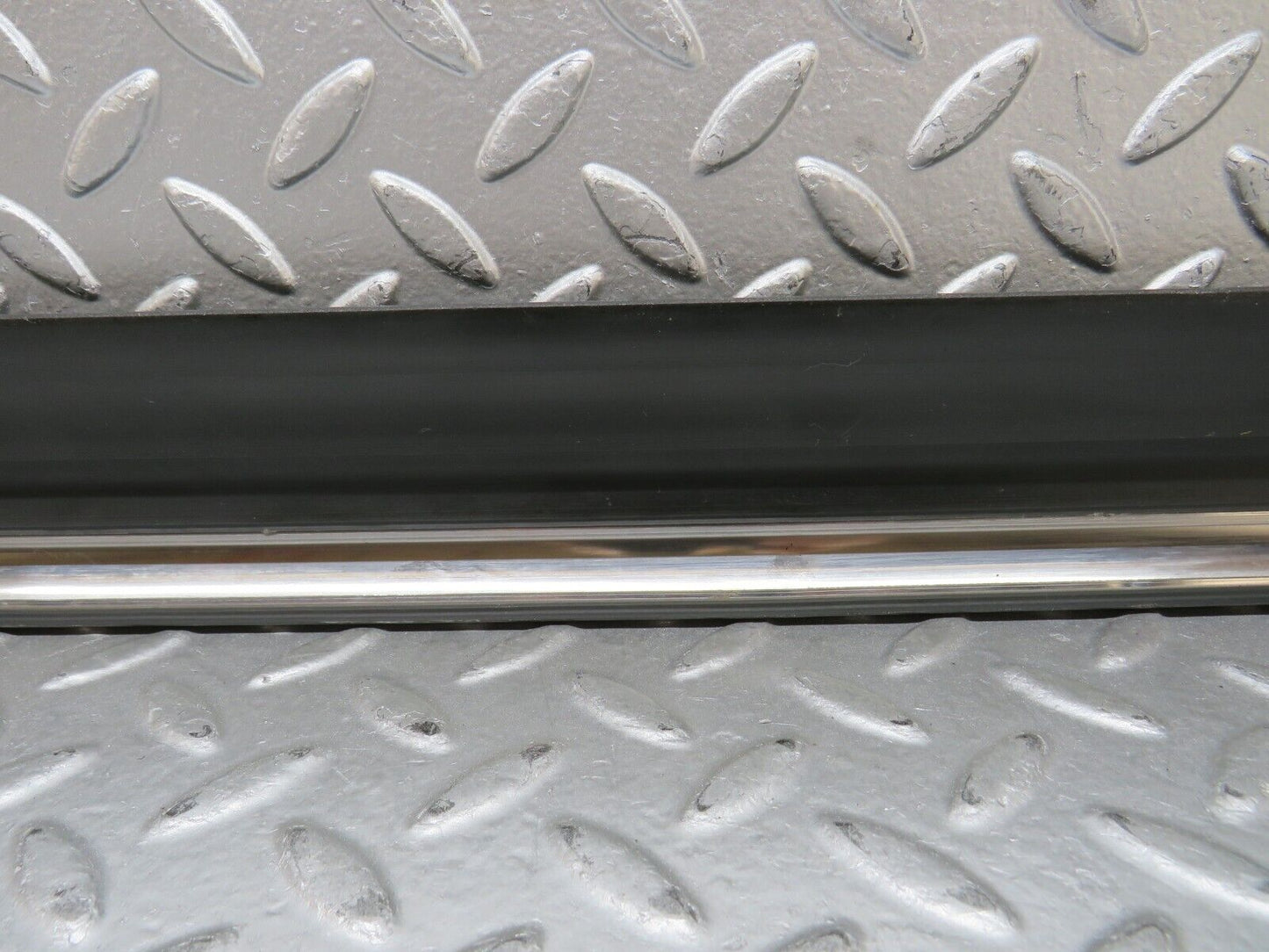 27900 Mercedes-Benz W123 280E Rear Left Door Lower Moulding Trim