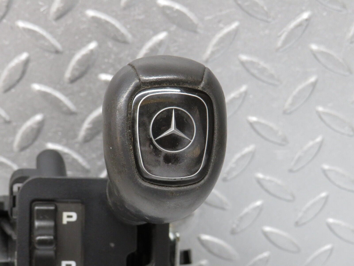 39398 Mercedes-Benz R129 320SL Coupe Automatic Gear Selector 1292670637 2012670480
