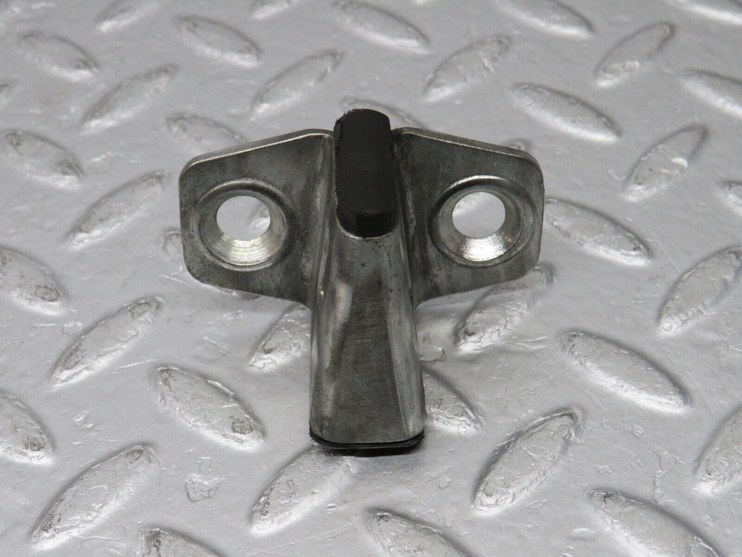 38859 Mercedes-Benz W201 190E 2.6L Door Lock Latch