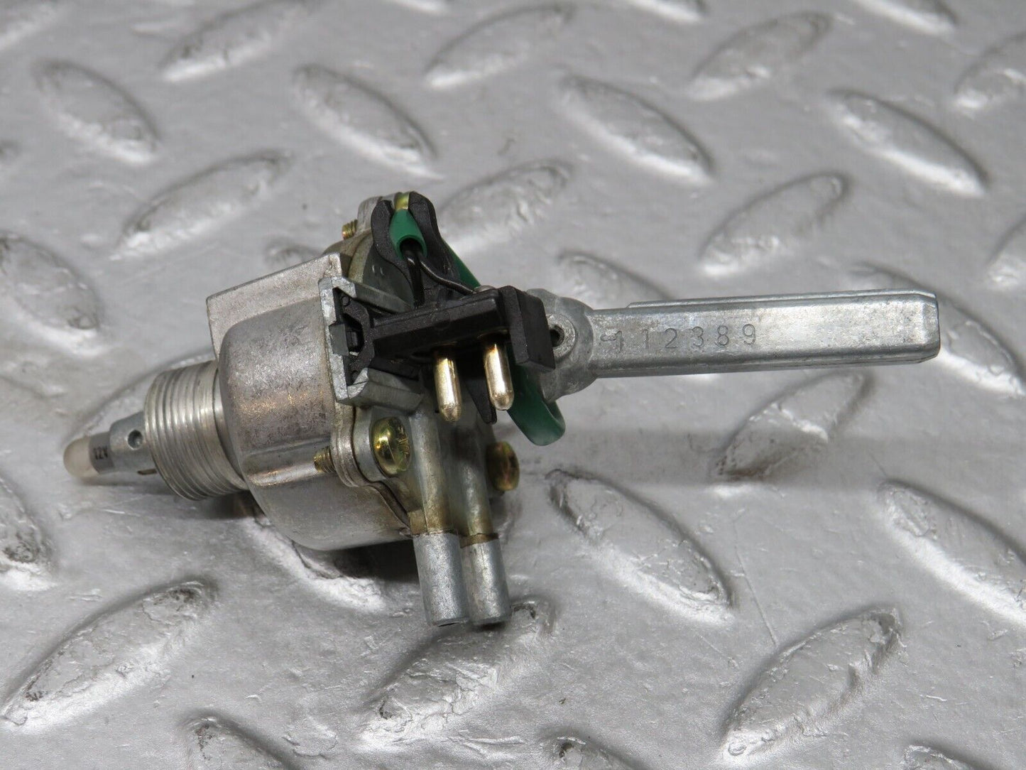 36698 Mercedes-Benz W201 190E 2.0L Heater Control Switch