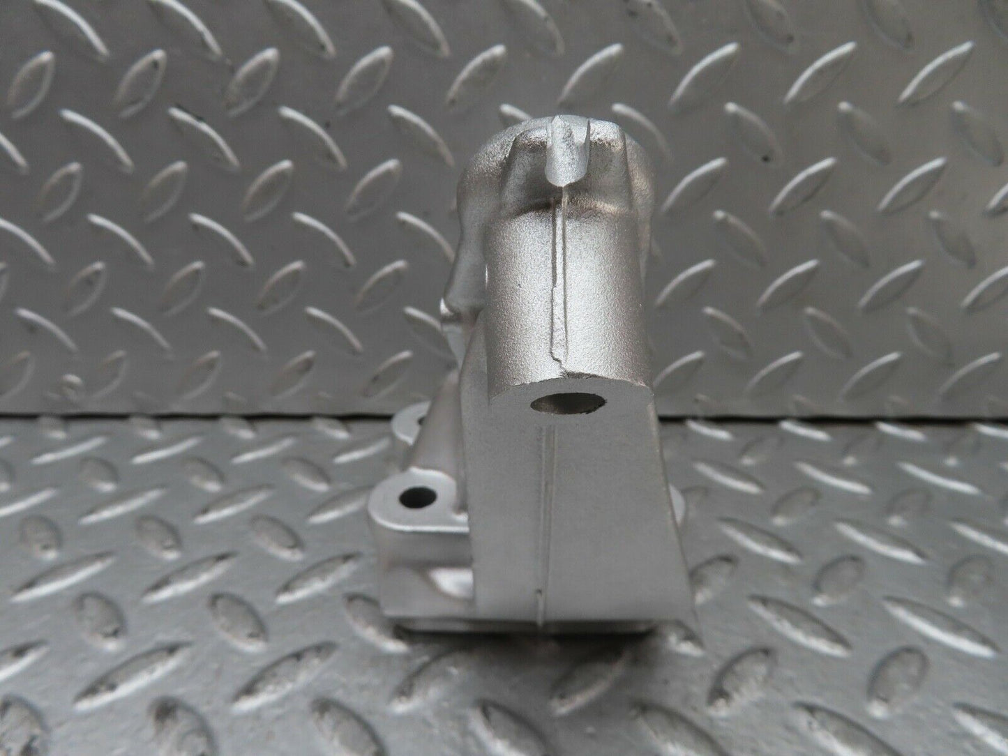 19658 Mercedes-Benz C140 CL420 Coupe Engine Mount Bracket Left 1192234104