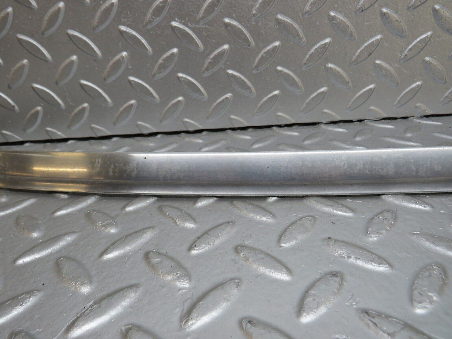 34470 Mercedes-Benz C126 380SEC Coupe Front Windscreen Upper Frame Trim