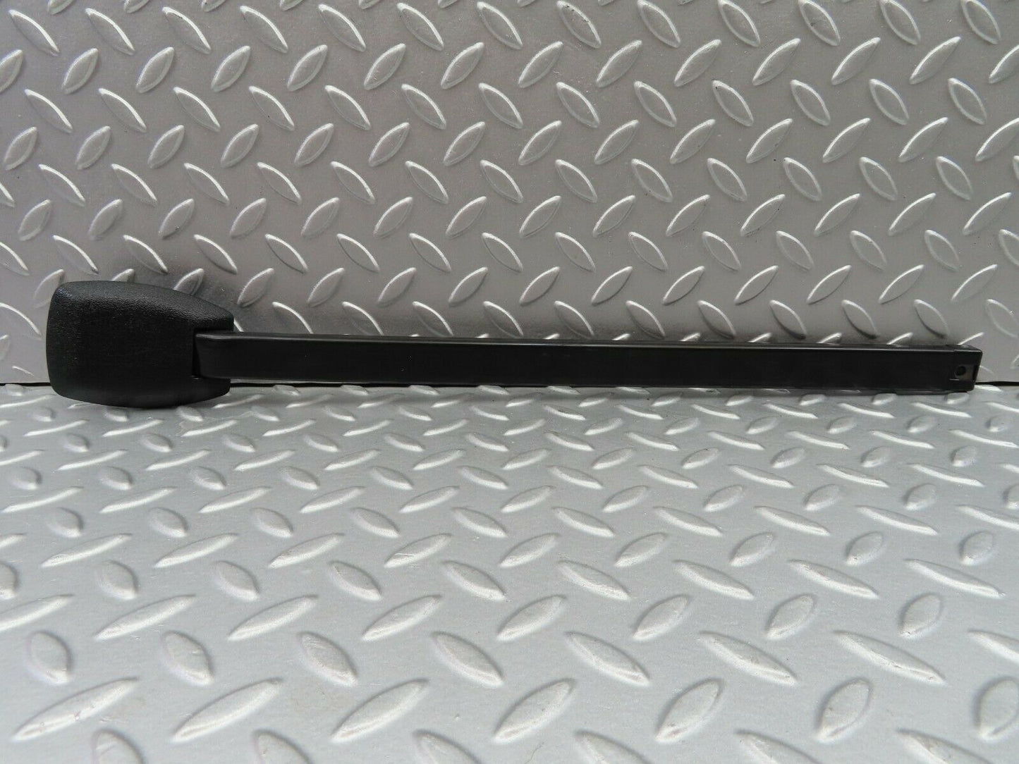 6599 Mercedes-Benz S124 E220 Wagon Seat Belt Runner With Cover 1249193520
